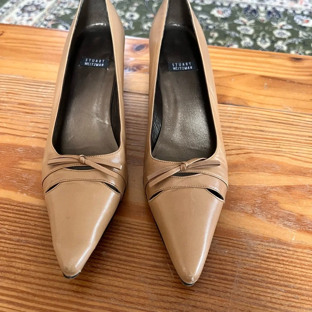 Stuart Weitzman pointed toe pumps, size 5 1/2